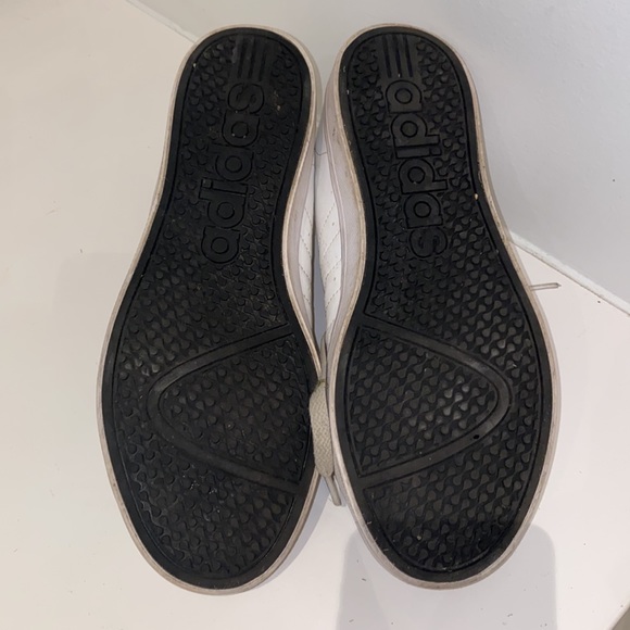 Adidas sneakers for women size 9 - Picture 4 of 4